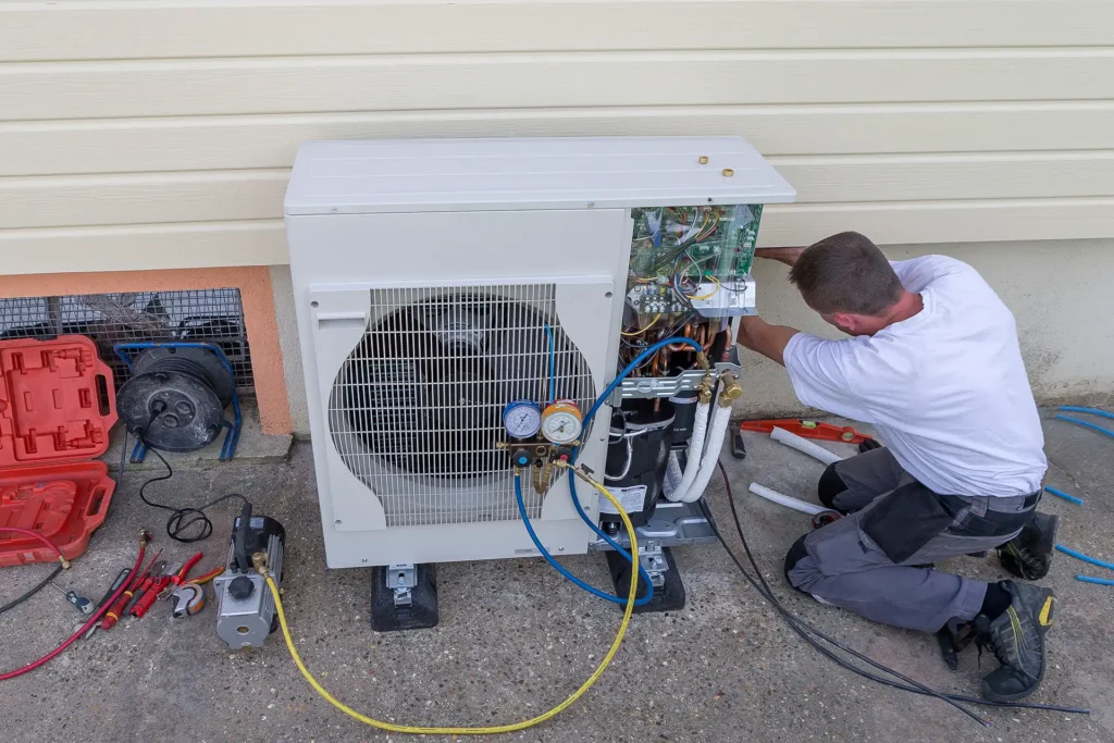 heat pump repair by technician